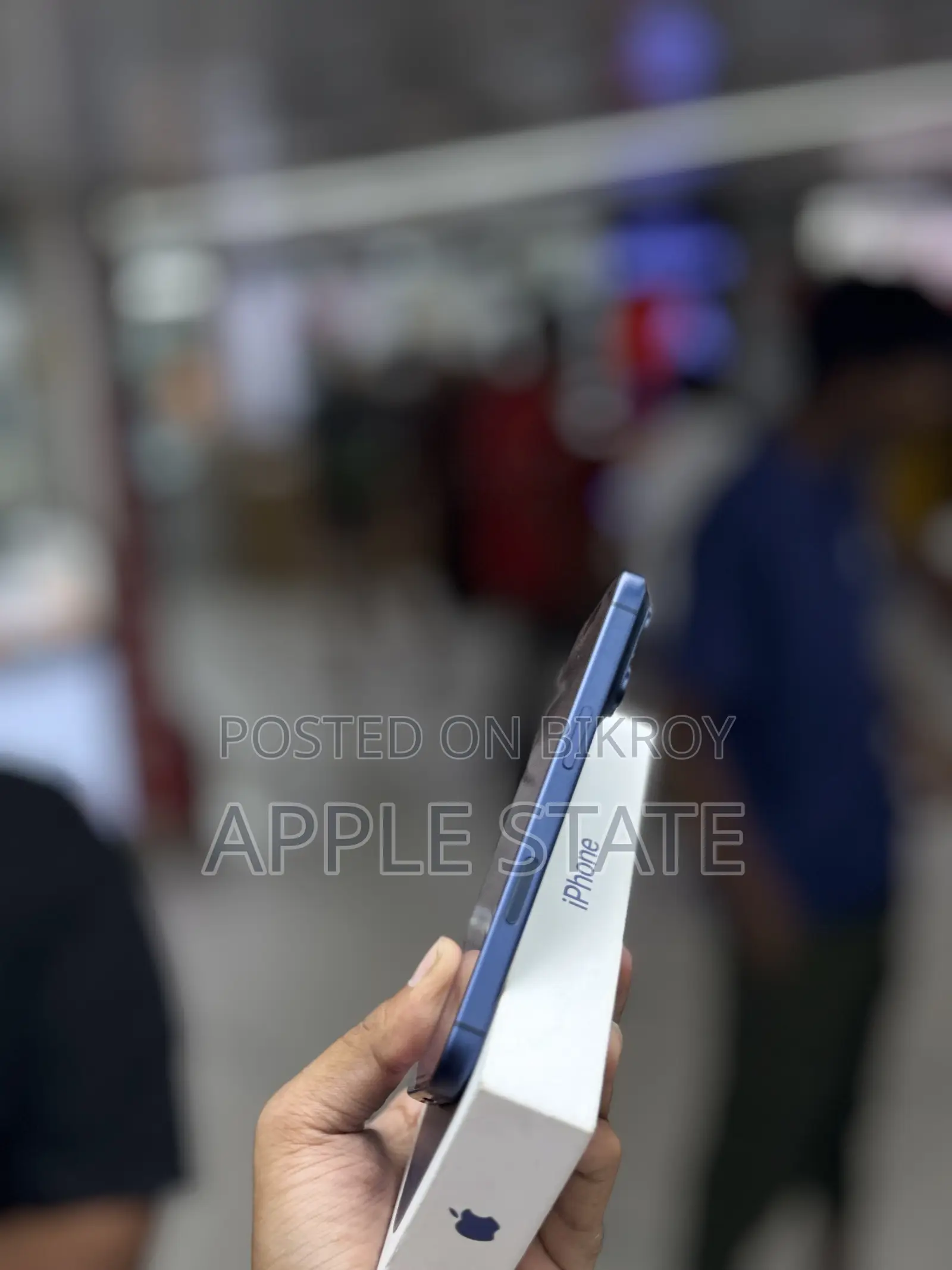 অ্যাপল আইফোন ১৭ প্রো ২৫৬ জিবি ব্লু