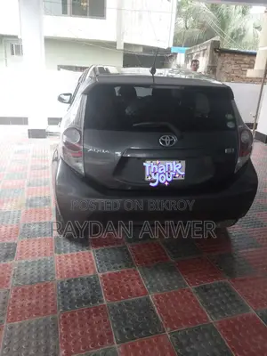 টয়োটা অ্যাকুয়া ২০১৩ ম্যাট ব্ল্যাক