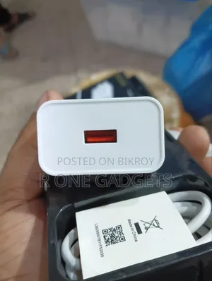 ইনফিনিক্স ৭০ ওয়াট চার্জার