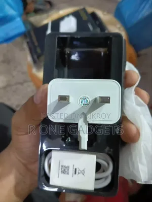 ইনফিনিক্স ৭০ ওয়াট চার্জার