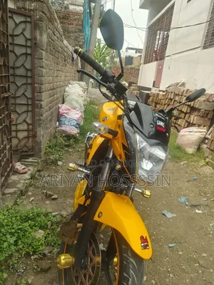 Suzuki Gixxer Monotone 2024 Yellow