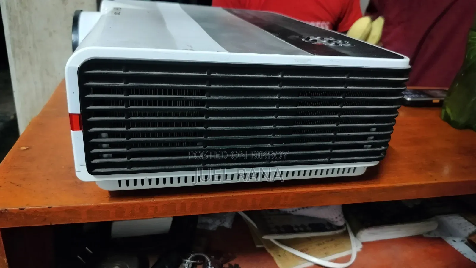 Projector for Big Screen Use