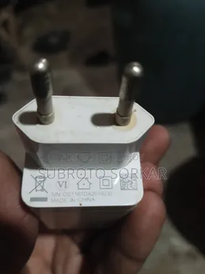 রিয়েলমি অরিজিনাল চার্জিং অ্যাডাপ্টার