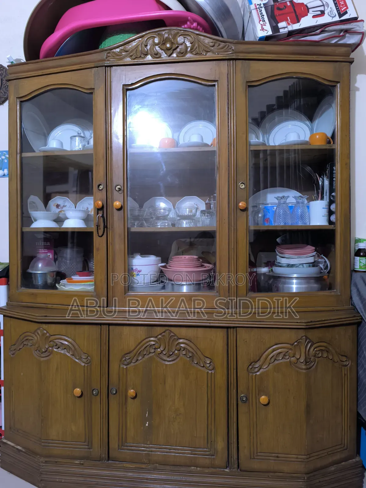 Three-part showcase teak wood showcase condition used
