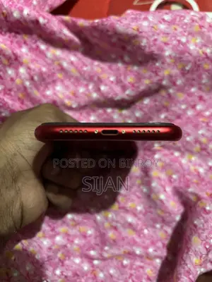 Apple iPhone XR 128 GB Red