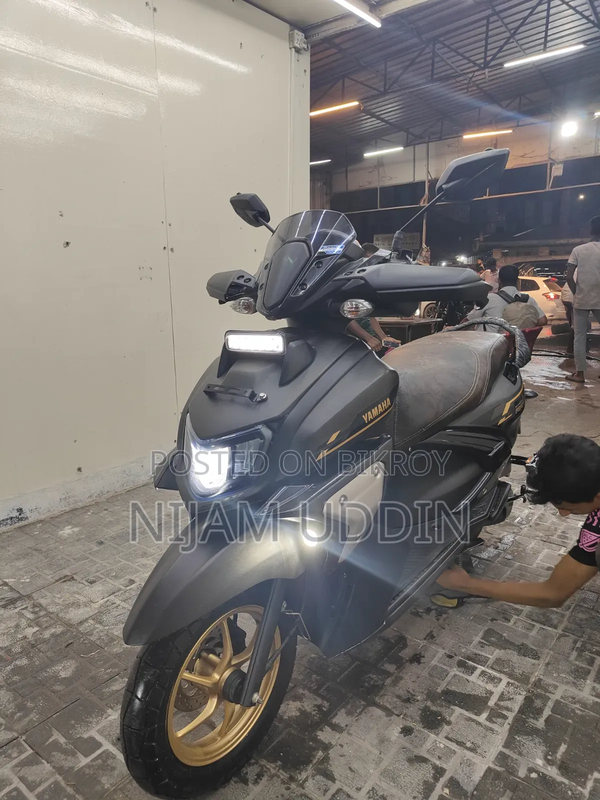 New Yamaha 2025 Black