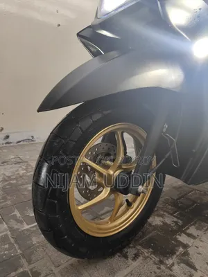 New Yamaha 2025 Black