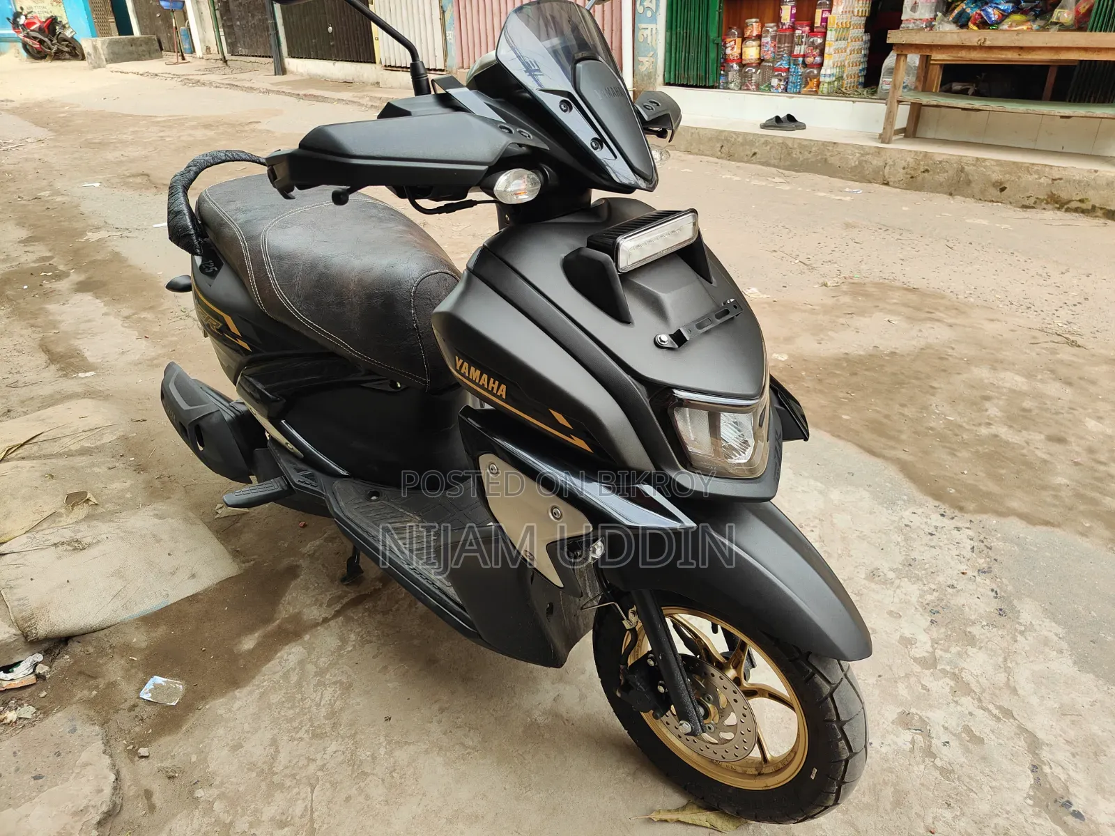 New Yamaha 2025 Black