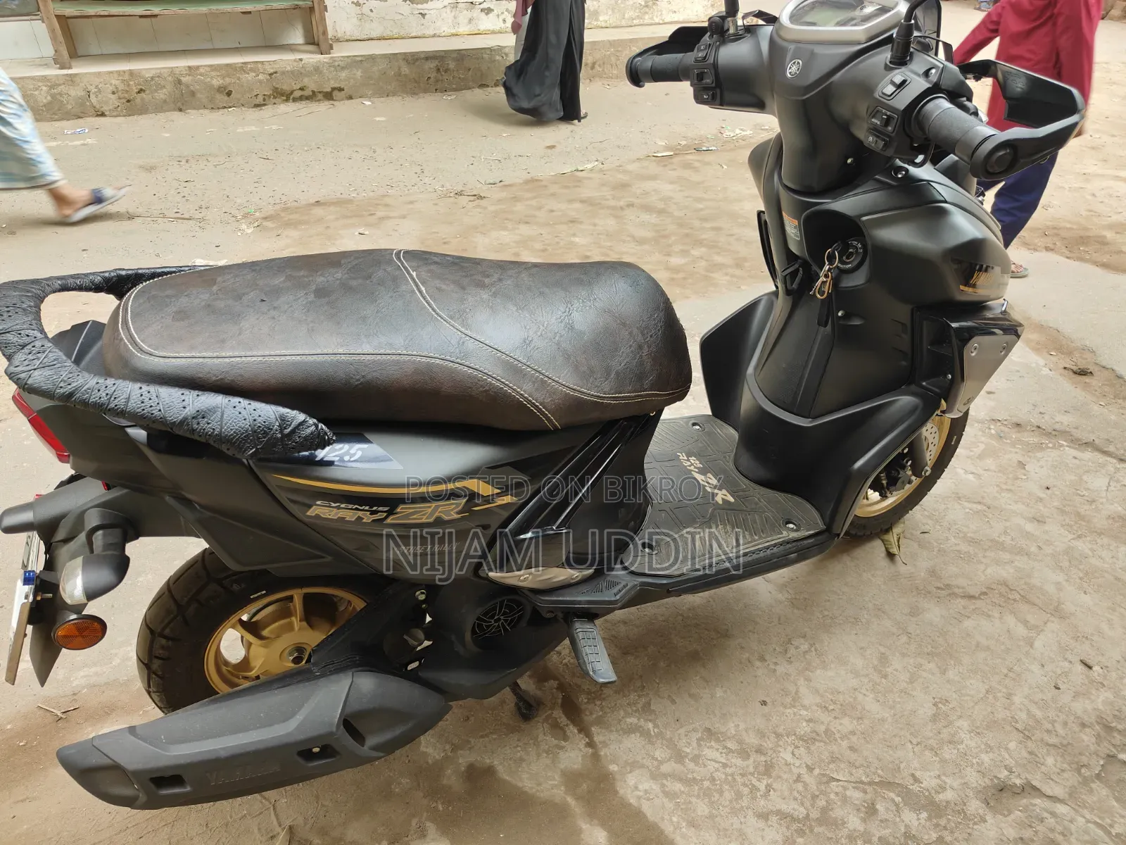 New Yamaha 2025 Black