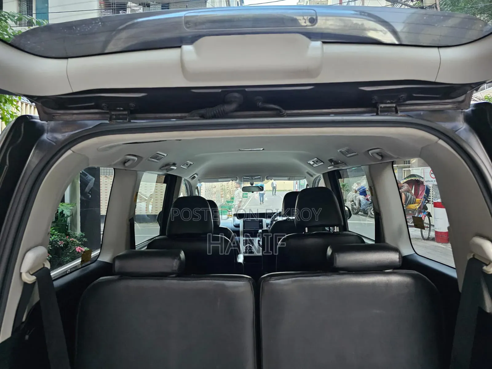 Toyota Noah 2013 Gray