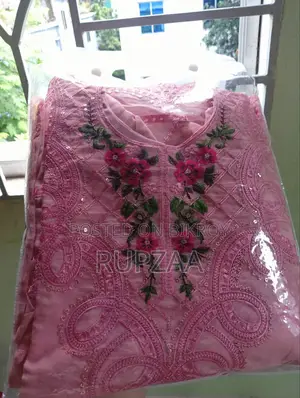 আকর্ষণীয় অরগেঞ্জা এমব্রয়ডারি থ্রি পিস