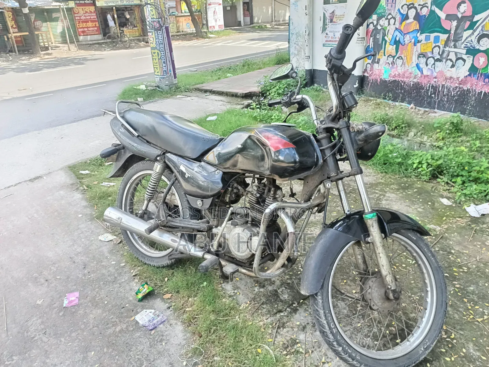 বাজাজ বক্সার ২০০২ কালো