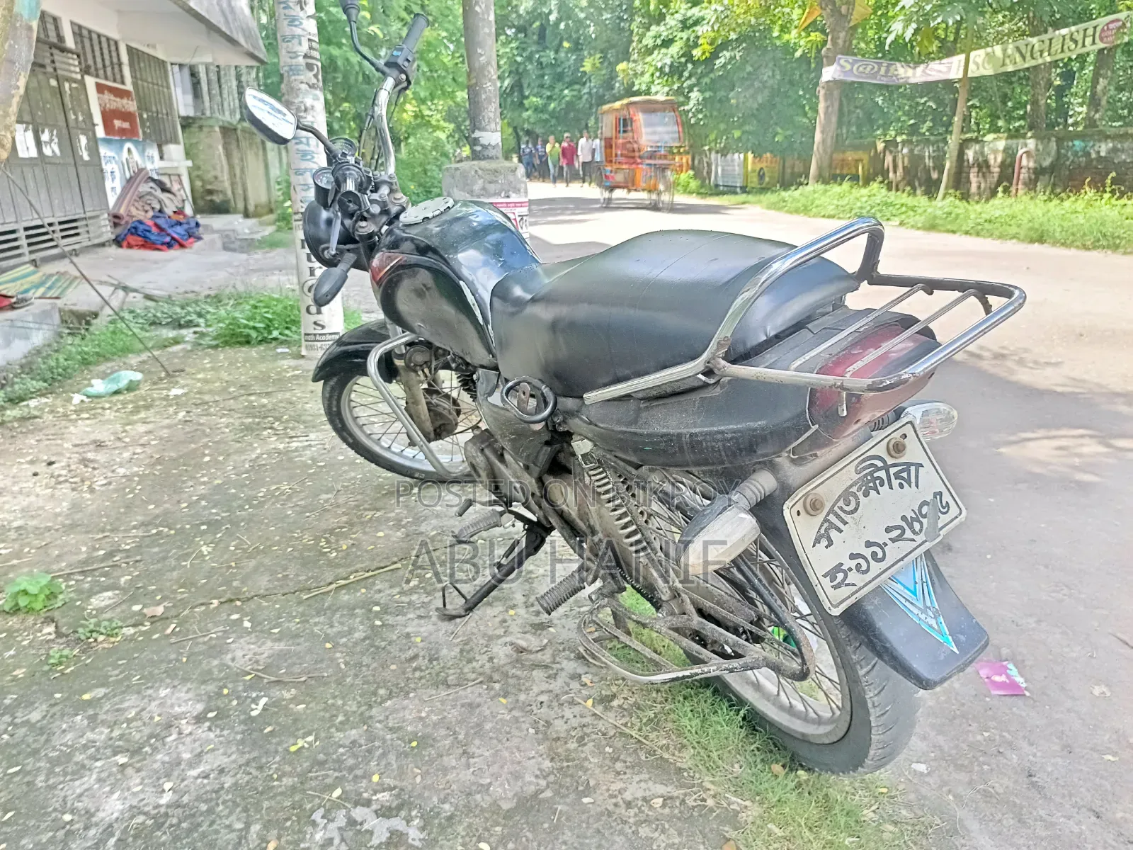 বাজাজ বক্সার ২০০২ কালো