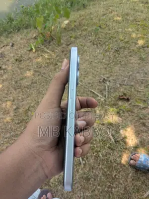Helio 45 128 GB Blue