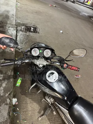 TVS ২০০৬ কালো