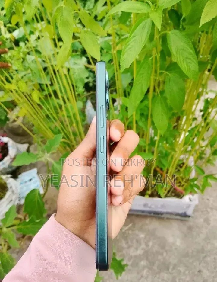 Vivo Y04 64 GB