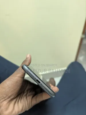 Apple iPhone 11 64 GB Black