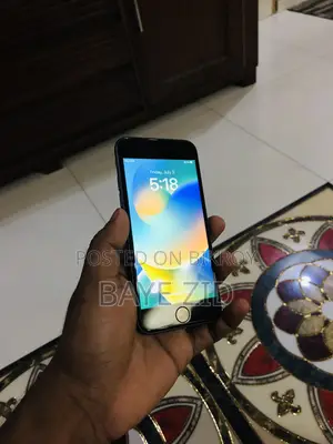 Apple iPhone 8 64 GB Black