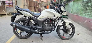 হিরো হাঙ্ক ২০১৮ সাদা