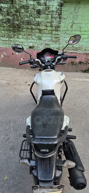 হিরো হাঙ্ক ২০১৮ সাদা