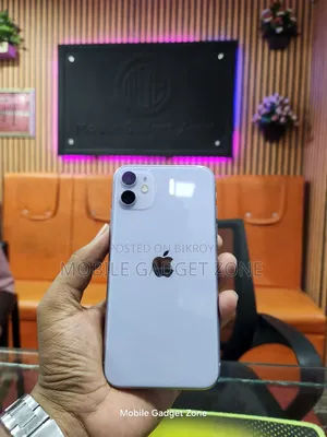 Apple iPhone 11 128 GB White