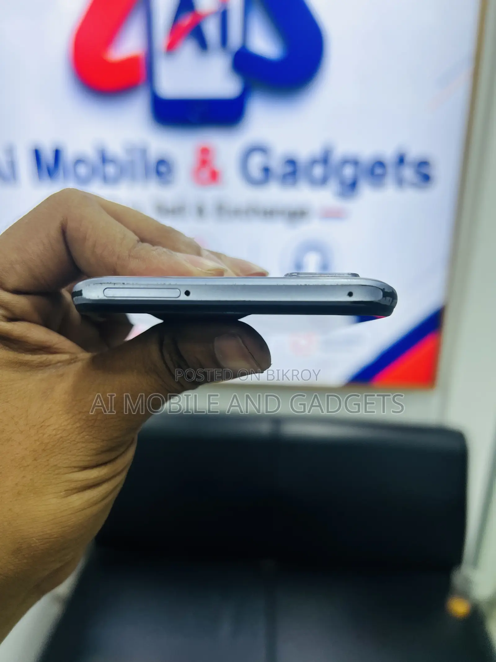 Vivo Y51a 128 GB Blue
