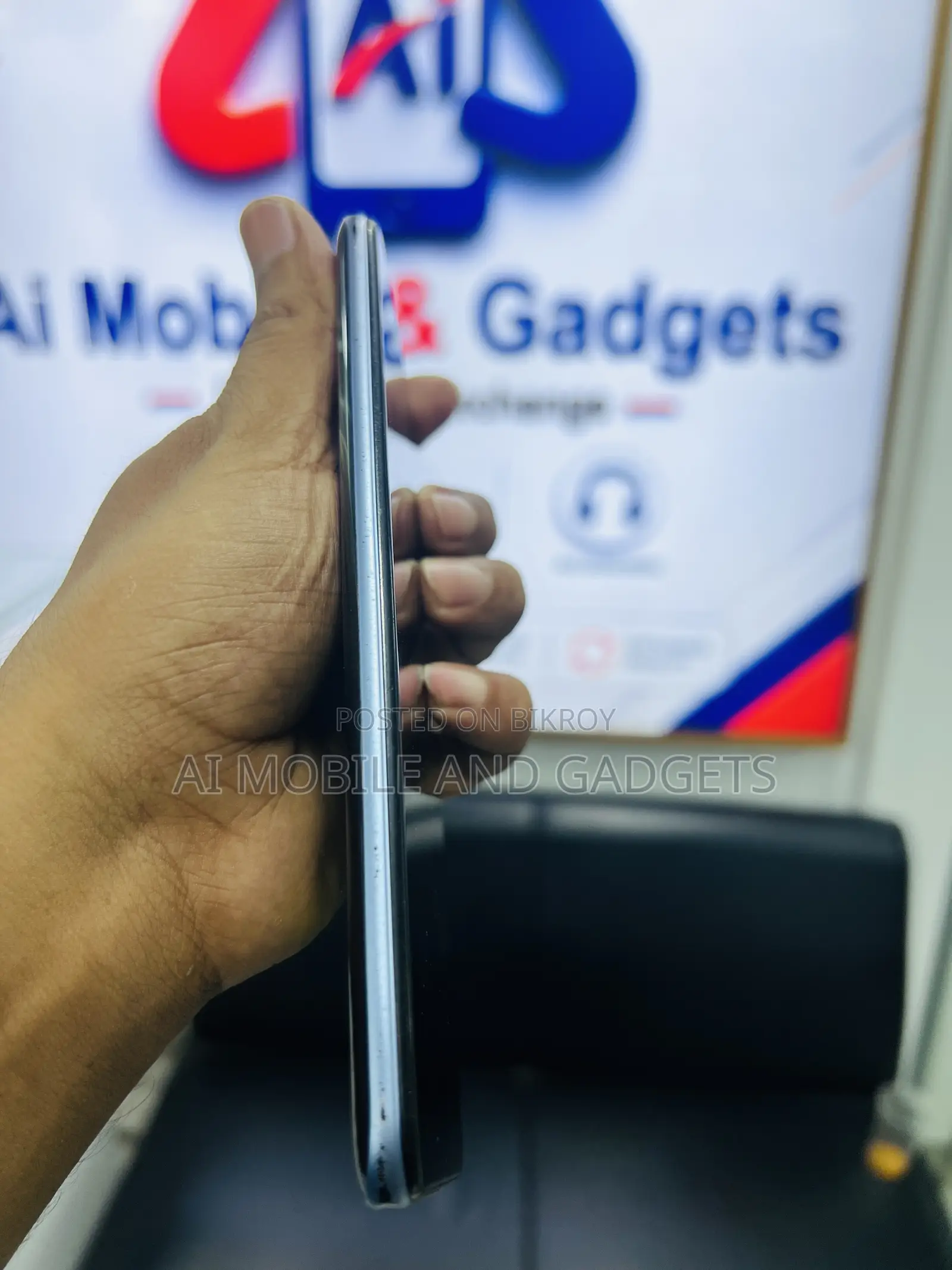 Vivo Y51a 128 GB Blue