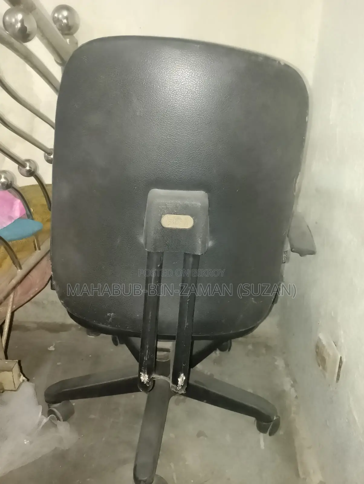 Otobi Revolving Chair