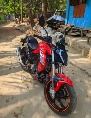বেনেলি রিভারসাইড বেনেলি কোবরা ২০২১ লাল
