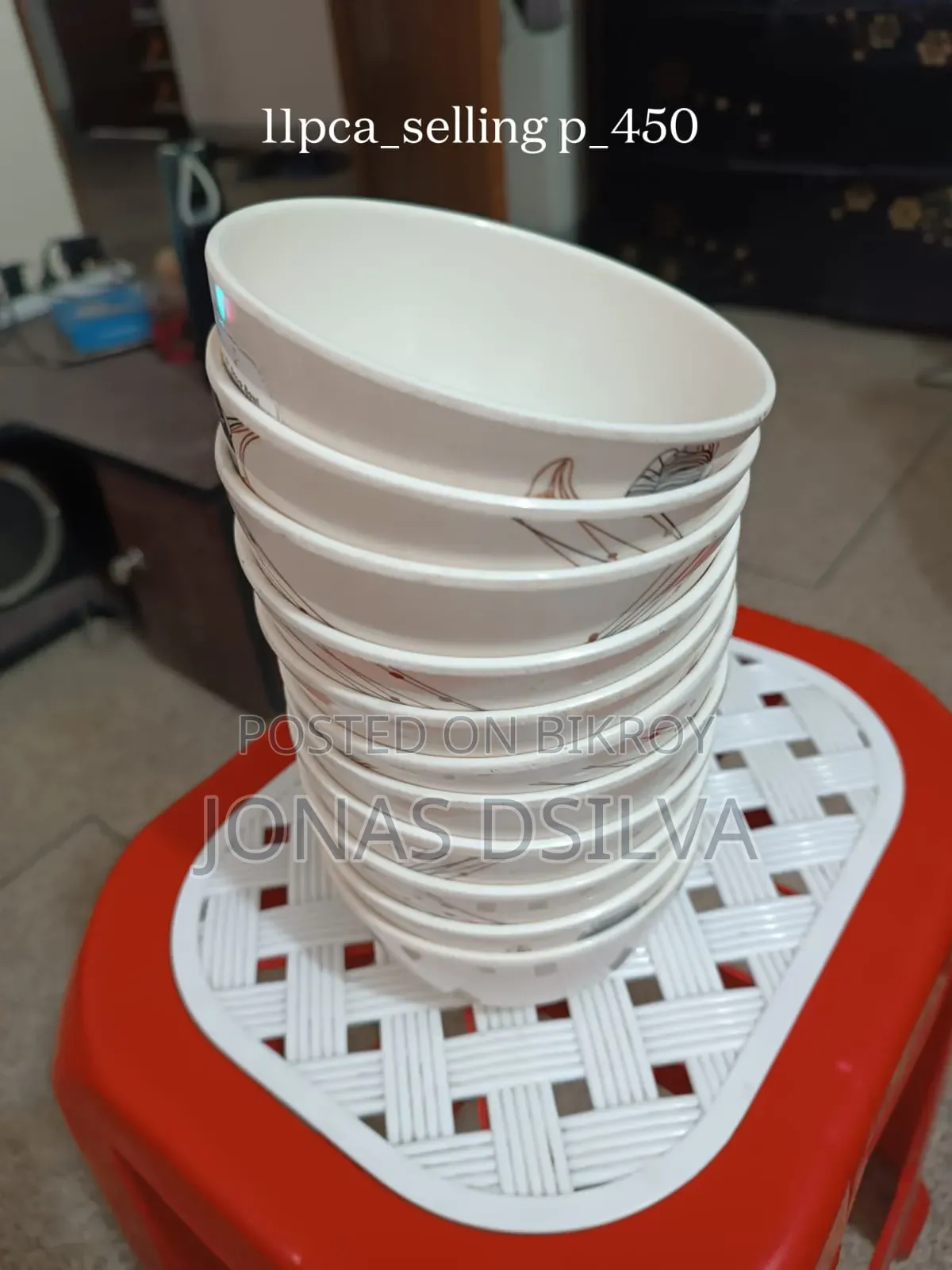 Used items for food cart