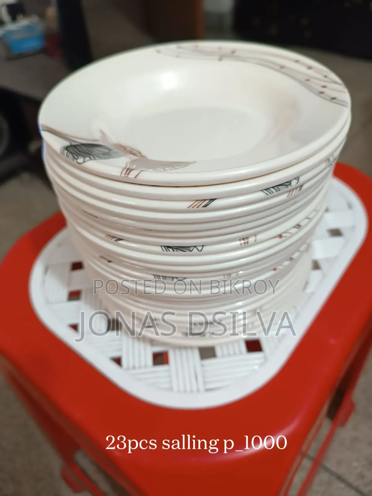 Used items for food cart