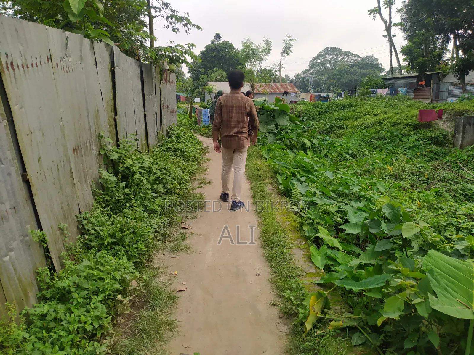 3 Decimals of Land for Sale in Char Ishwardi, Ward 32, Urgent