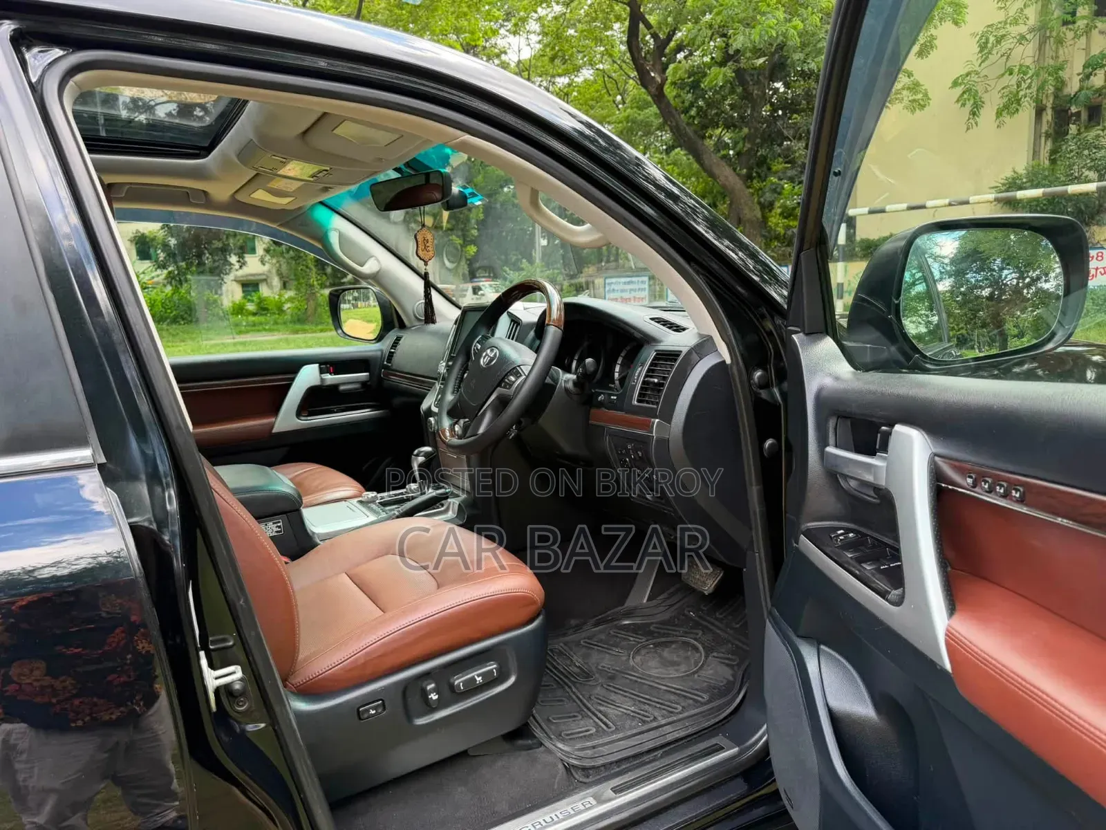 Toyota Land Cruiser 4.5 V8 VXR 2019 Black