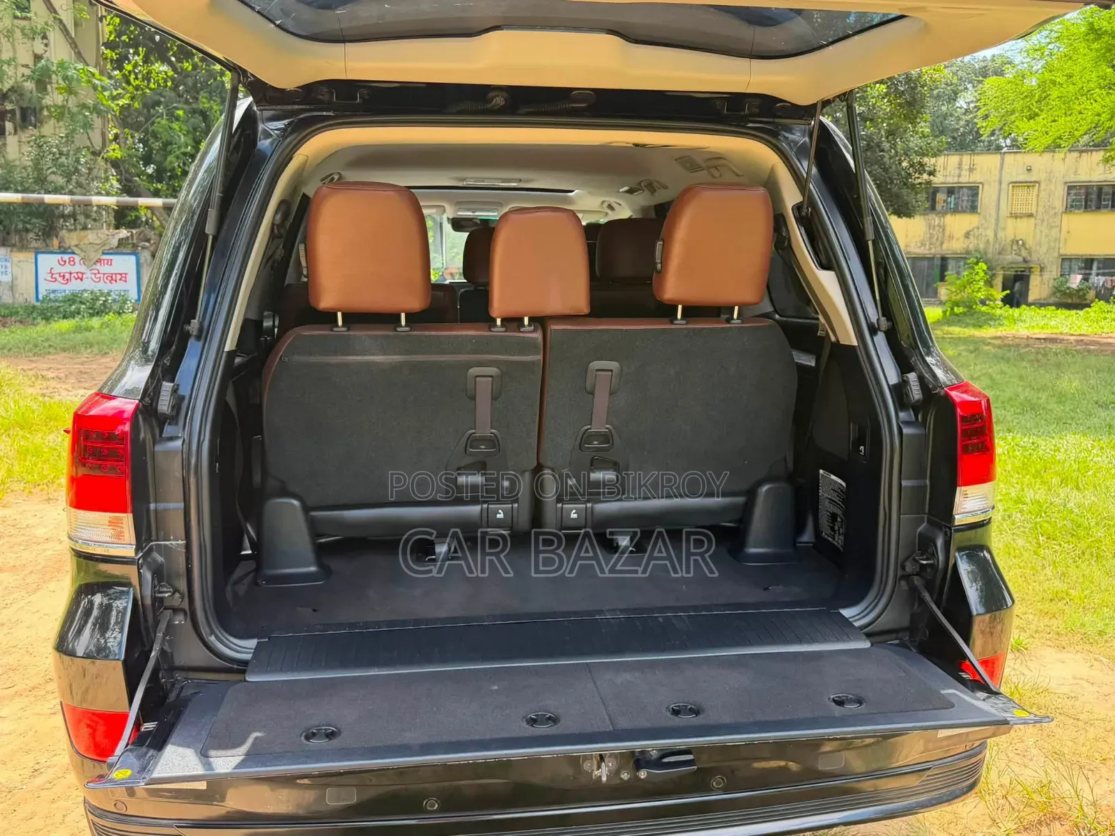 Toyota Land Cruiser 4.5 V8 VXR 2019 Black