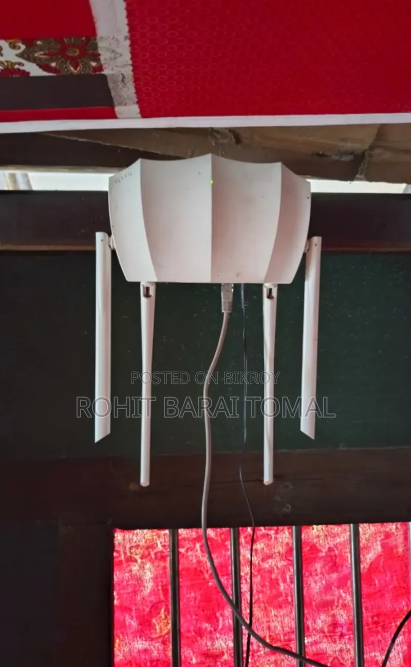 Tenda ৪টি অ্যান্টেনা ডুয়াল ব্যান্ড শক্তিশালী ওয়াই-ফাই রাউটার