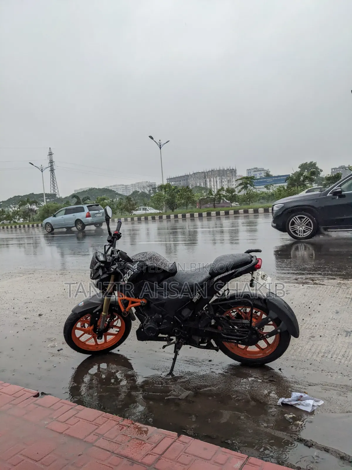 Runner Bolt 165R 2022 Black