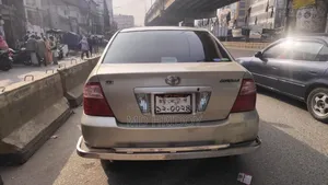 Toyota Corolla 2004 Gold