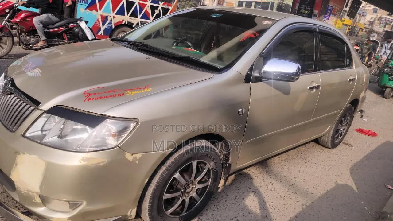Toyota Corolla 2004 Gold