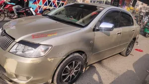 Toyota Corolla 2004 Gold