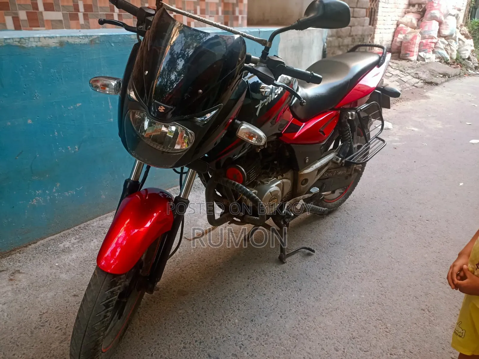 বাজাজ পালসার ১৫০ ২০১৬ কালো