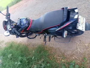 বাজাজ পালসার ১৫০ ২০১৮ কালো