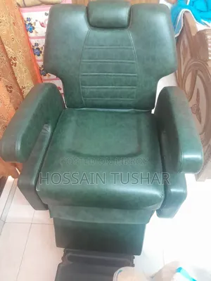 A total of 2 identical second-hand salon chairs for sale