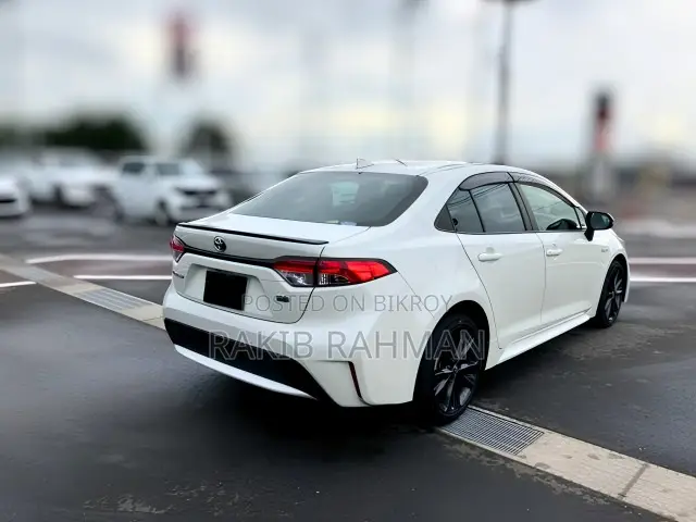 Toyota Corolla 2021 Pearl