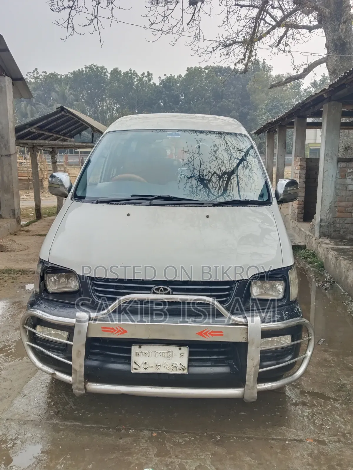 Toyota Noah 2004 White