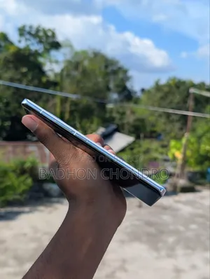 ভিভো এক্স১০০ ২৫৬ জিবি সাদা