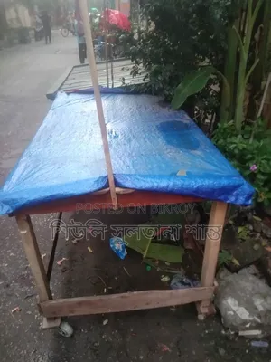 Sturdy table for food parks, street food, or temporary businesses.