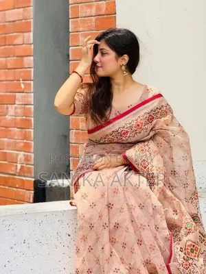 বুটিক শাড়ি