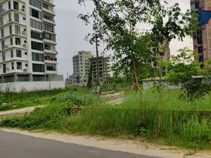 K Block South Face Plot Sell