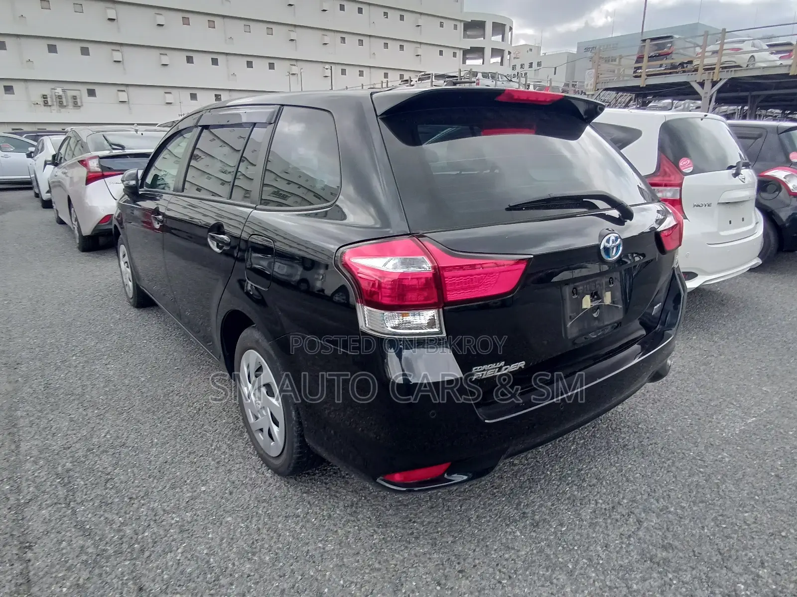 Toyota Corolla Fielder 1.5 Hybrid FWD 2021 Black