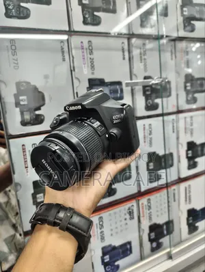Canon 2000d Body With Canon 18/55mm Is Lens